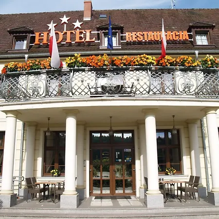 Swietoborzec Hotell