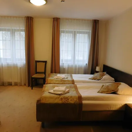 Swietoborzec 3* Lobez